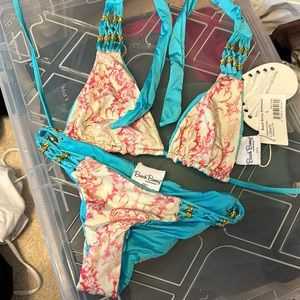 Beach Bunny Damascus Seas Bikini set original